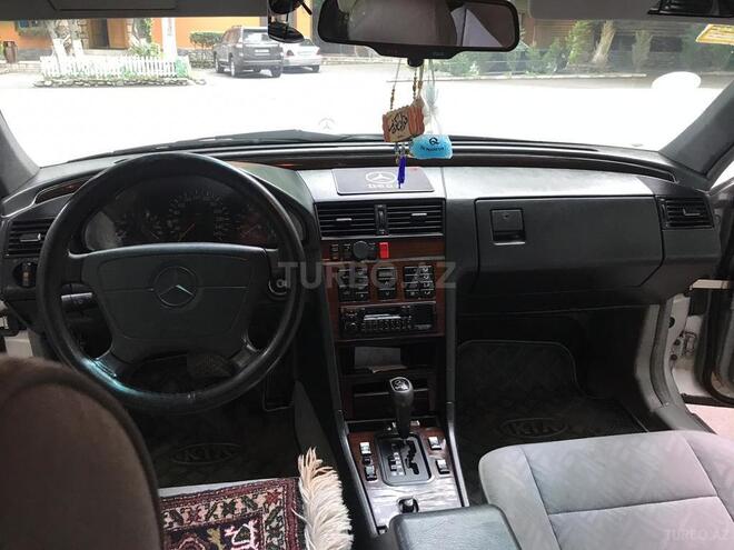 Mercedes C 280 1995, 40,000 km - 2.8 l - Quba