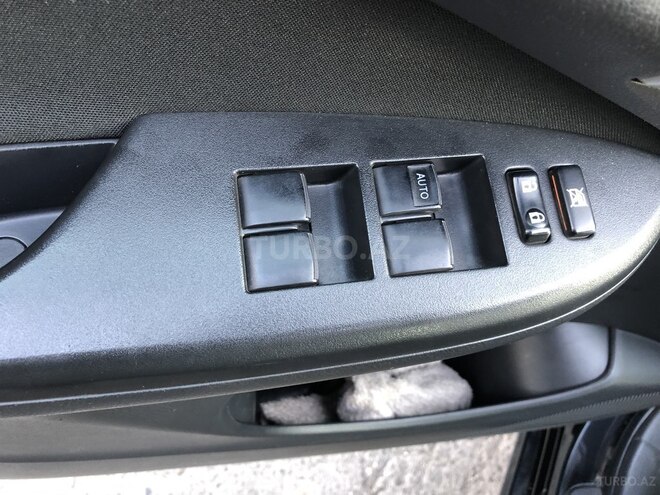 Toyota Corolla 2011, 91,000 km - 1.4 л - Bakı