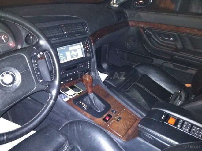 BMW 740 2001, 201,579 km - 4.4 l - Bakı