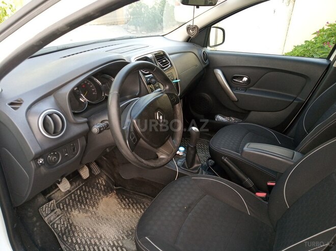 Renault Logan 2014, 102,000 km - 16.0 l - Bakı