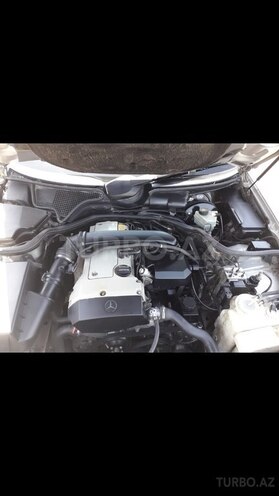 Mercedes E 200 1997, 267,400 km - 0.2 l - Bakı