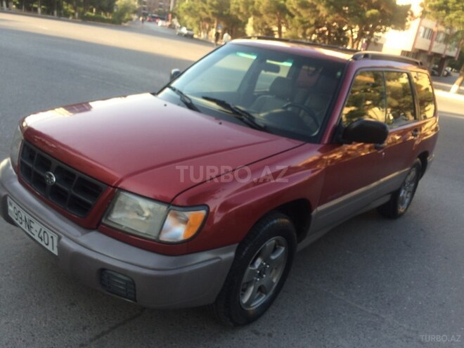 Subaru Forester 2001, 221,041 km - 2.0 l - Bakı