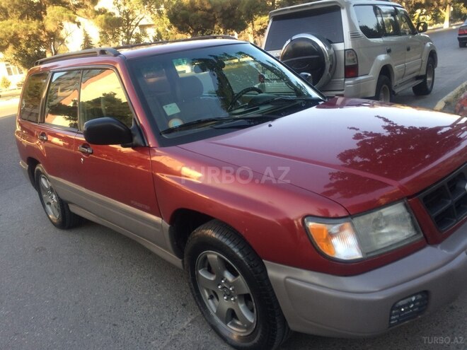 Subaru Forester 2001, 221,041 km - 2.0 l - Bakı