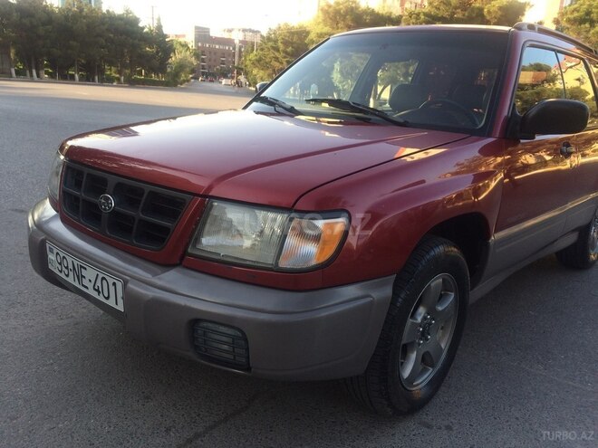 Subaru Forester 2001, 221,041 km - 2.0 l - Bakı