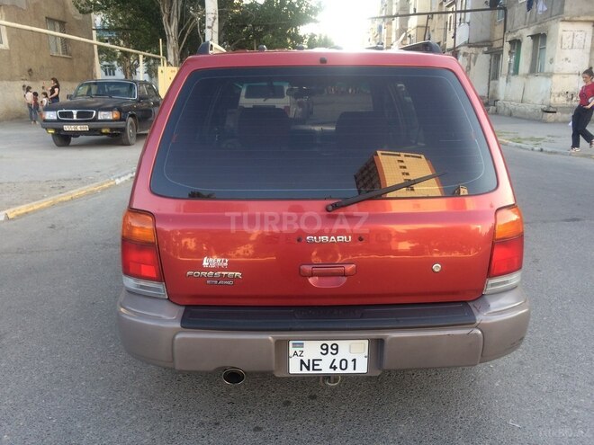 Subaru Forester 2001, 221,041 km - 2.0 l - Bakı