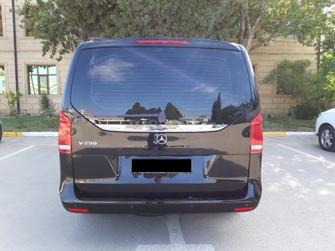 Mercedes V 250 2017, 19,000 km - 2.0 l - Bakı