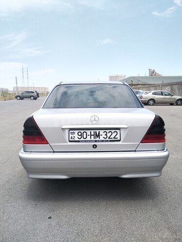 Mercedes C 200 1997, 306,278 km - 2.0 l - Bakı