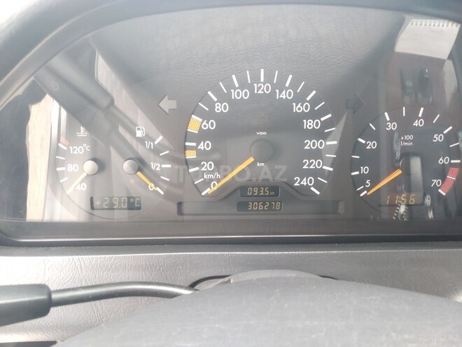 Mercedes C 200 1997, 306,278 km - 2.0 l - Bakı