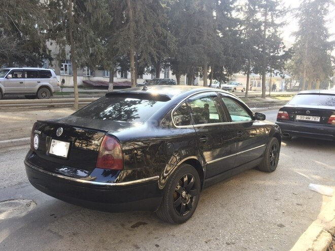Volkswagen Passat 2002, 190,000 km - 2.8 л - Bakı