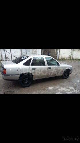Opel Vectra 1990, 250,000 km - 1.8 l - Bakı