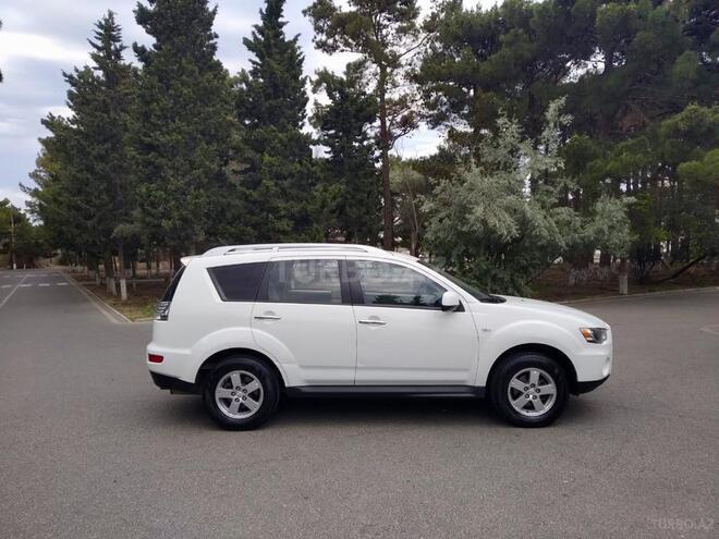 Mitsubishi Outlander 2010, 192,132 km - 2.4 l - Sumqayıt
