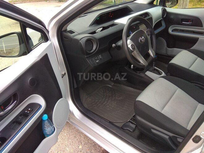 Toyota Prius C 2012, 95,000 km - 1.5 l - Bakı