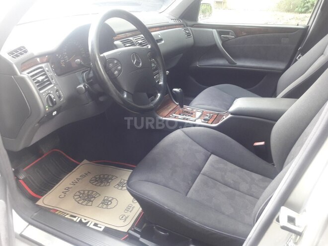 Mercedes E 240 2000, 241,000 km - 2.6 l - Bakı