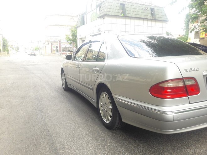 Mercedes E 240 2000, 241,000 km - 2.6 l - Bakı