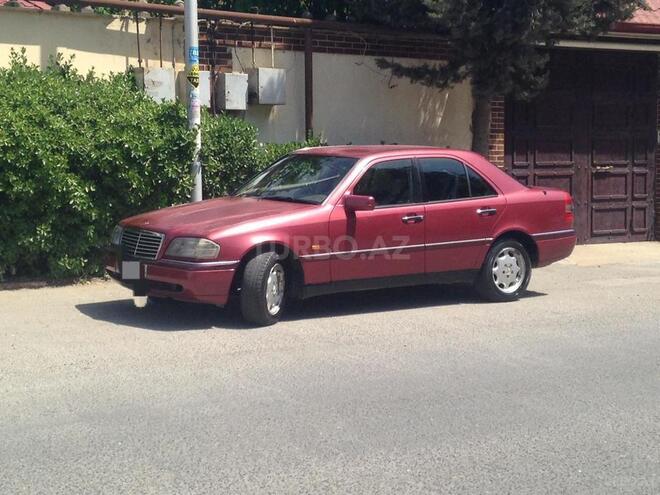 Mercedes C 200 1998, 238,417 km - 2.0 l - Bakı