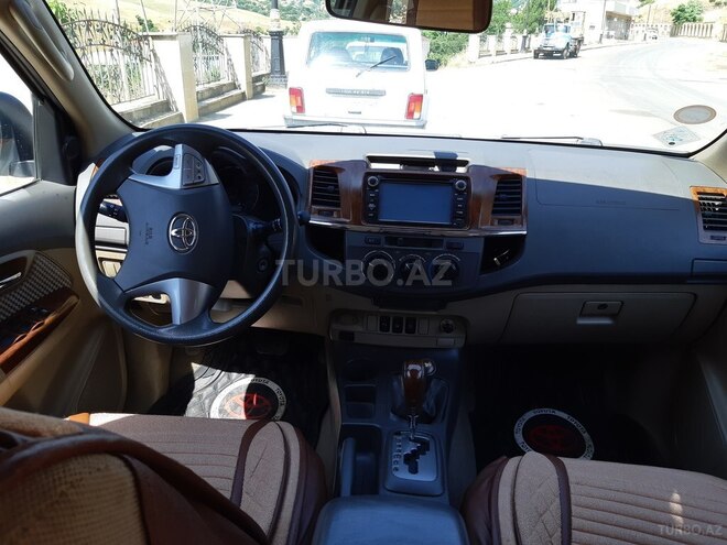 Toyota Fortuner 2013, 90,000 km - 2.7 l - Yardımlı