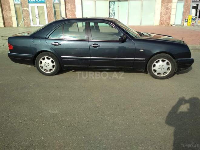 Mercedes E 200 1997, 318,000 km - 2.0 l - Bakı