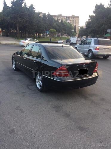 Mercedes C 320 2001, 256,890 km - 3.2 l - Bakı