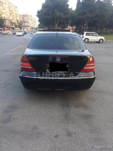 Mercedes C 320 2001, 256,890 km - 3.2 l - Bakı