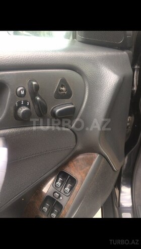 Mercedes C 320 2001, 256,890 km - 3.2 l - Bakı