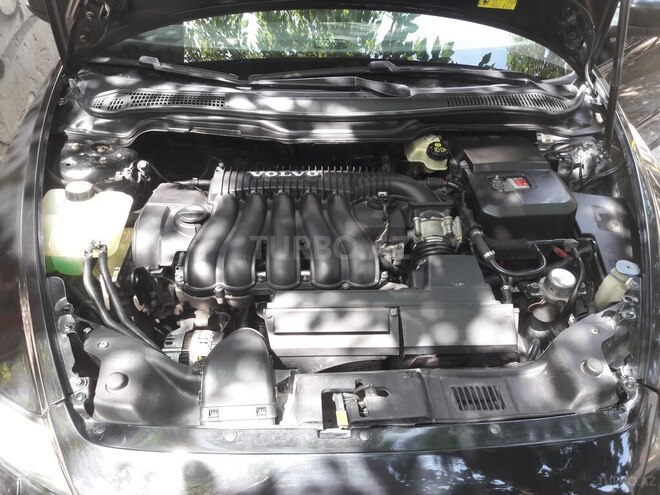 Volvo  2006, 260,000 km - 2.5 l - Bakı