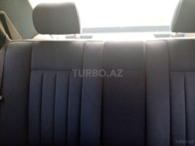 Mercedes E 220 1993, 610,000 km - 2.2 l - Masallı