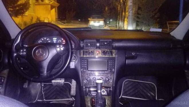 Nissan Sunny 2004, 240,000 km - 1.6 l - Sumqayıt