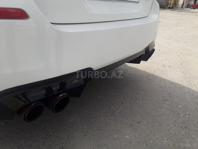 BMW 528 2013, 12,000 km - 0.2 l - Naftalan
