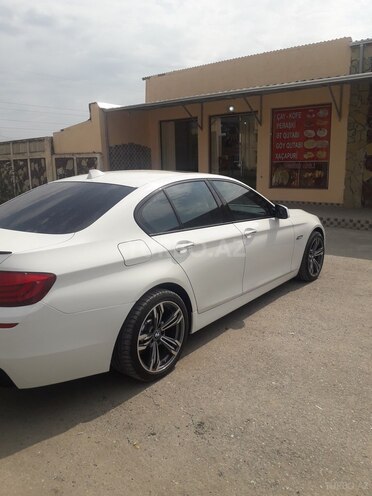 BMW 528 2013, 12,000 km - 0.2 l - Naftalan