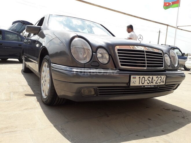 Mercedes E 230 1995, 432,000 km - 2.3 л - Şirvan