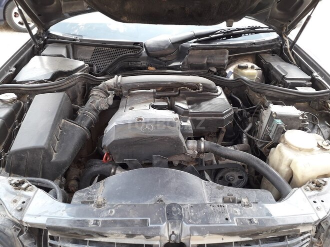 Mercedes E 230 1995, 432,000 km - 2.3 л - Şirvan