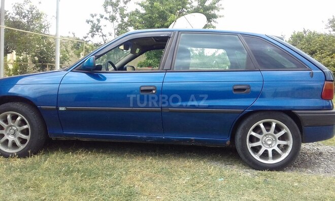 Opel Astra 1996, 394,320 km - 1.6 l - Ağcabədi
