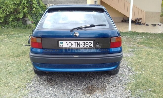 Opel Astra 1996, 394,320 km - 1.6 l - Ağcabədi