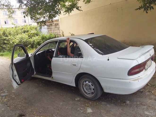 Mitsubishi Galant 1996, 375,000 km - 0.2 l - Masallı