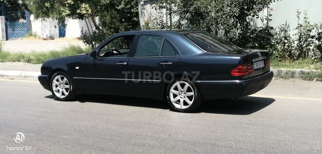Mercedes E 280 1997, 450,000 km - 2.8 l - Bakı