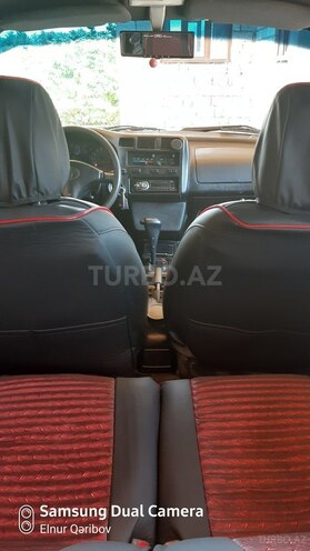 Toyota RAV4 1994, 248,000 km - 2.0 л - Quba