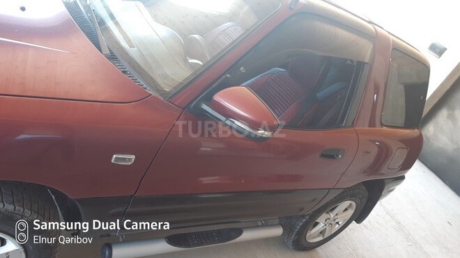 Toyota RAV4 1994, 248,000 km - 2.0 л - Quba