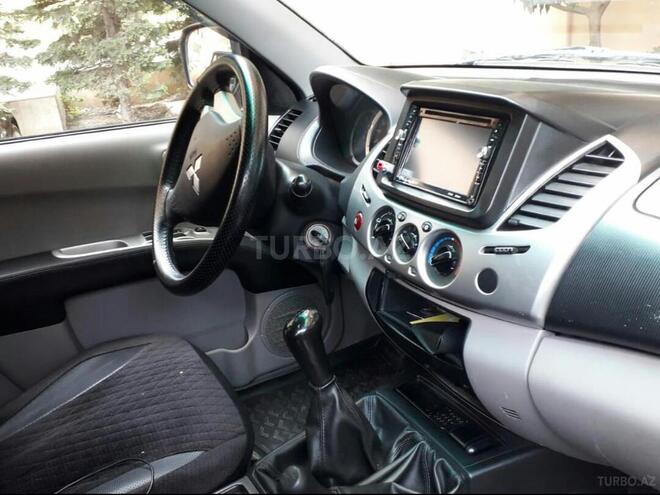 Mitsubishi L200 2012, 246,000 km - 2.5 l - Bakı