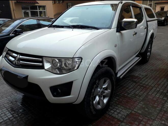 Mitsubishi L200 2012, 246,000 km - 2.5 l - Bakı