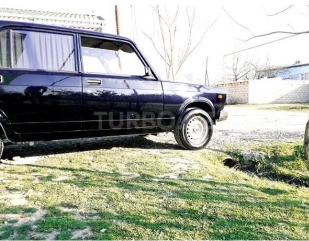 LADA (VAZ) 2107 2011, 82,000 km - 1.6 l - Füzuli
