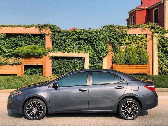 Toyota Corolla 2014, 98,300 km - 1.8 l - Bakı