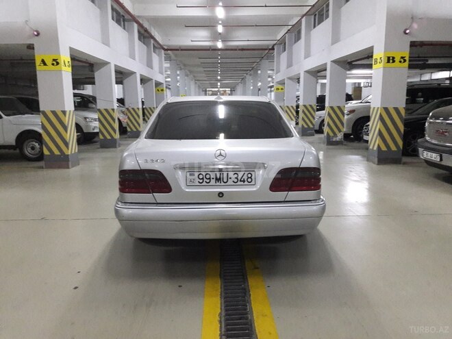 Mercedes E 240 1998, 21,093 km - 2.4 l - Bakı