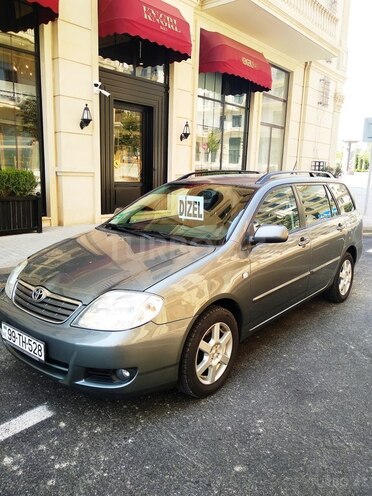 Toyota Corolla 2006, 239,000 km - 1.4 l - Bakı