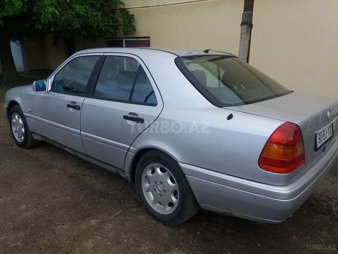Mercedes C 180 1995, 386,000 km - 1.8 л - Tovuz