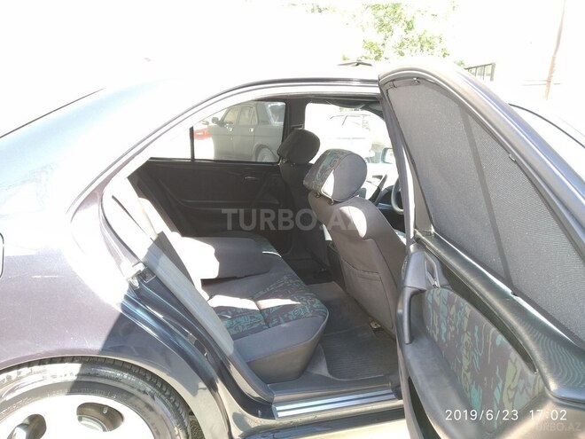 Mercedes E 240 1998, 319,000 km - 2.4 л - Bakı