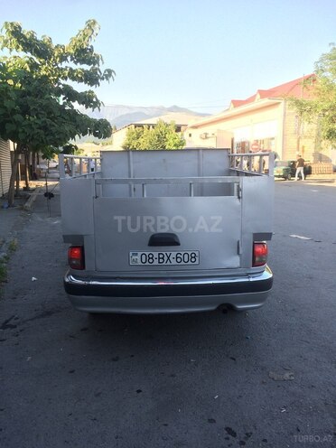 GAZ 31105 2005, 173,000 km - 2.3 l - Balakən