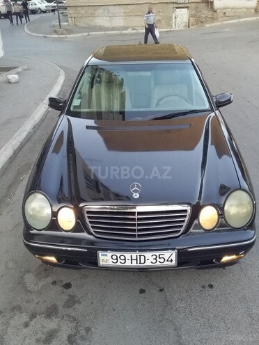 Mercedes E 220 1999, 275,593 km - 2.2 l - Bakı