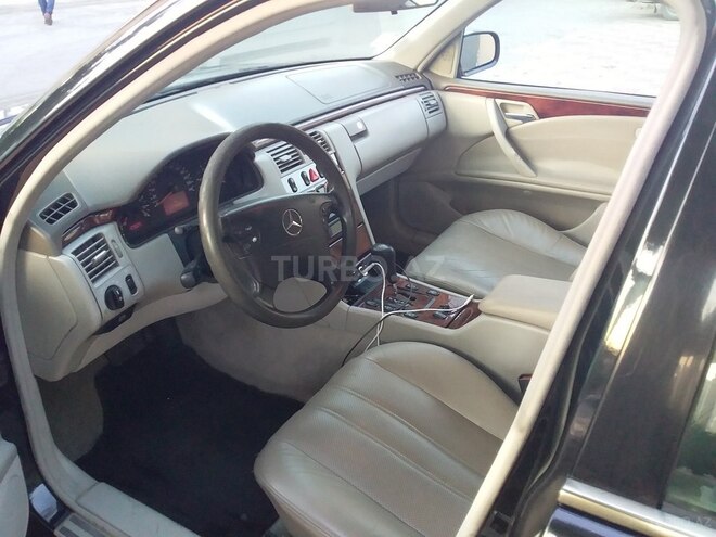 Mercedes E 220 1999, 275,593 km - 2.2 l - Bakı