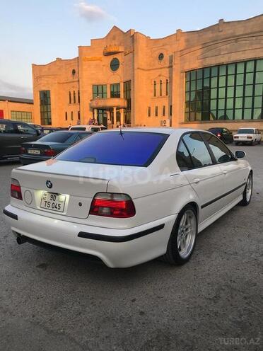BMW 525 2001, 298,000 km - 2.5 l - Bakı