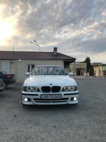 BMW 525 2001, 298,000 km - 2.5 l - Bakı
